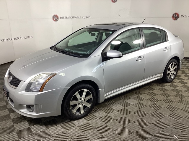 2012 Nissan Sentra SR's photo