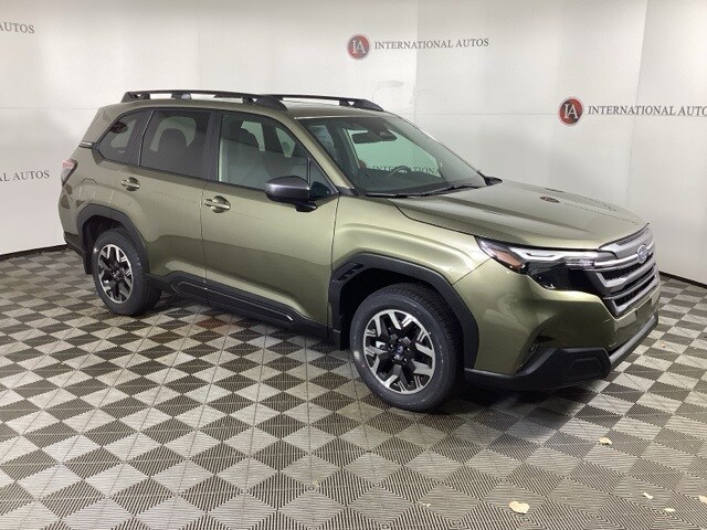 2026 Subaru Forester Premium photo 2