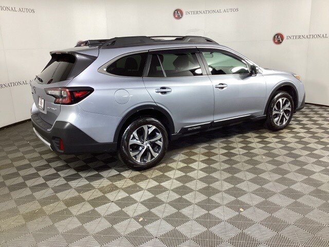 2022 Subaru Outback Limited photo 4