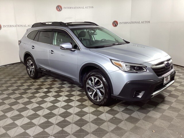 2022 Subaru Outback Limited photo 3