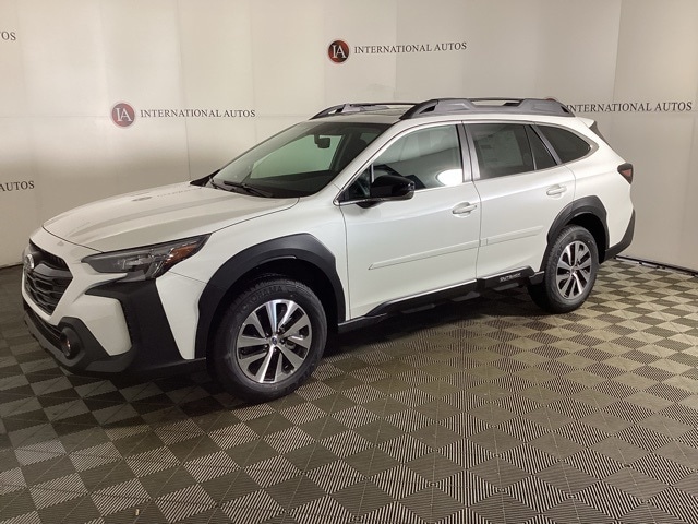 2025 Subaru Outback Premium's photo