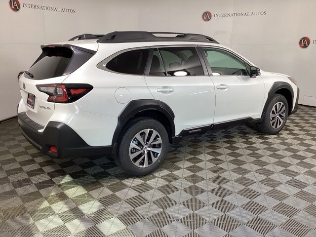 2025 Subaru Outback Premium photo 4