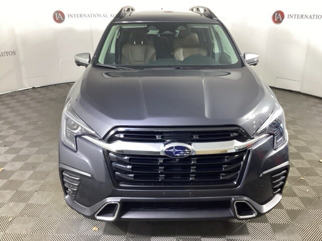 2023 Subaru Ascent Touring photo 2
