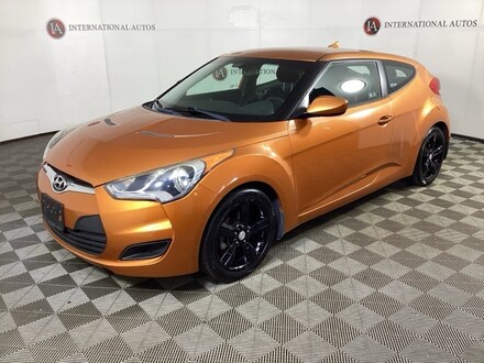 2013 Hyundai Veloster Base w/Black Hatchback