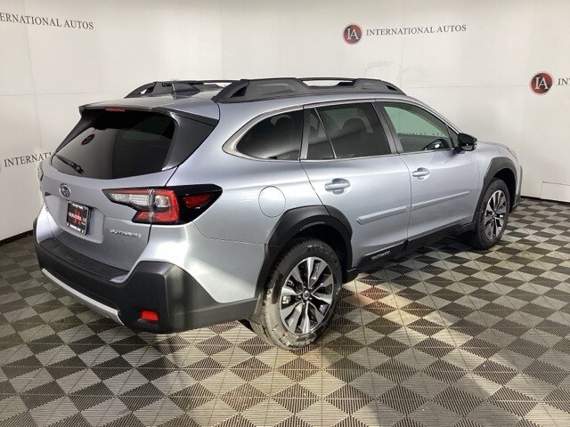 2025 Subaru Outback Limited photo 4