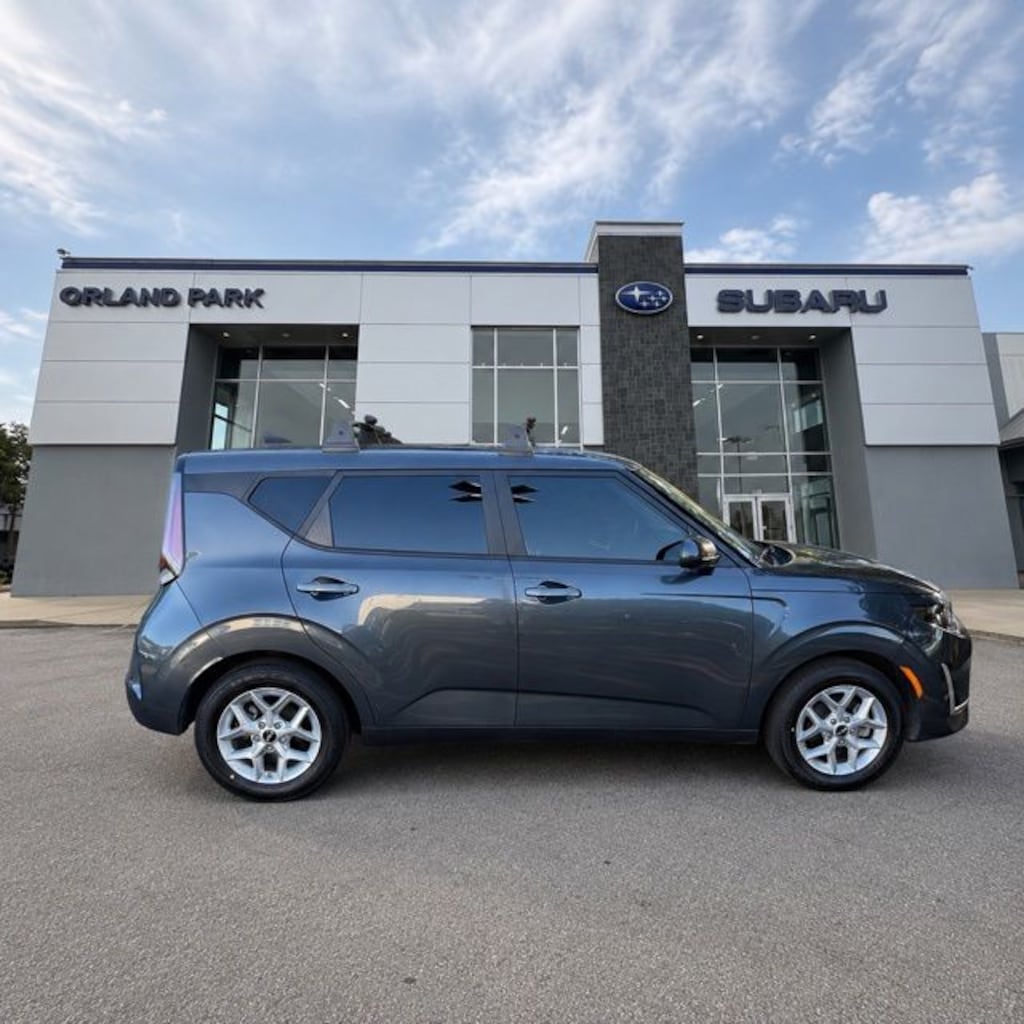 Used 2025 Kia Soul LX Hatchback