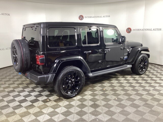 2023 Jeep Wrangler Sahara 4xe photo 4
