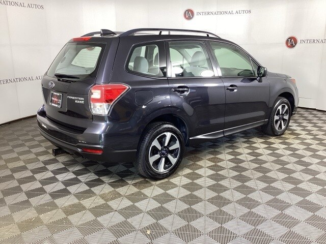 2017 Subaru Forester 2.5i photo 4