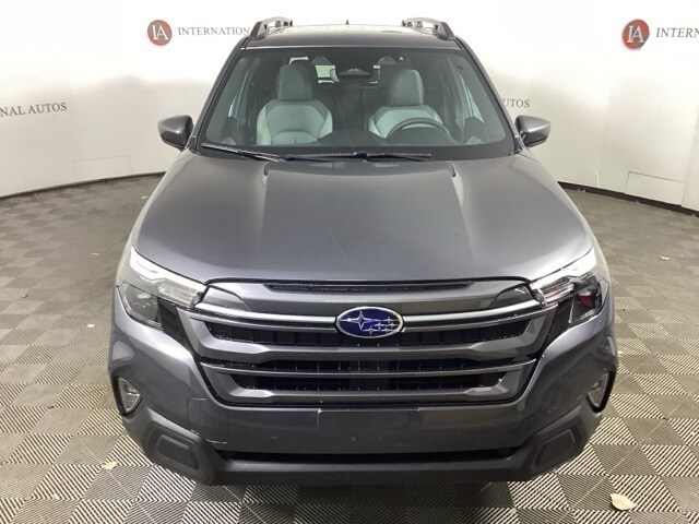 2026 Subaru Forester Premium photo 2