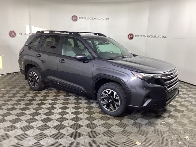 2026 Subaru Forester Premium photo 3