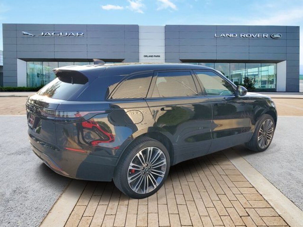 Used 2024 Land Rover Range Rover Velar Dynamic SE SUV
