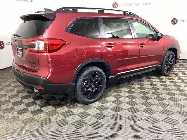 2025 Subaru Ascent Onyx Edition Touring photo 4