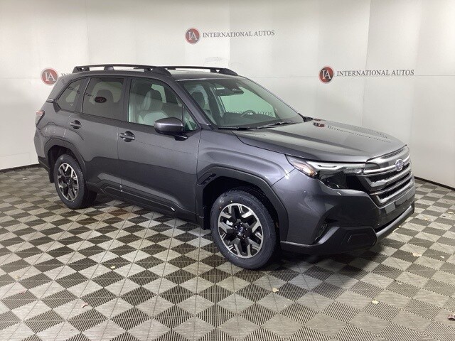 2026 Subaru Forester Premium photo 3