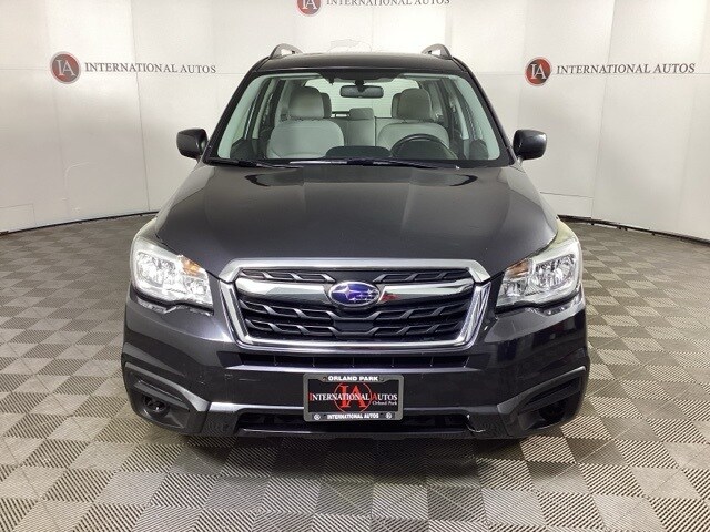 2017 Subaru Forester 2.5i photo 2