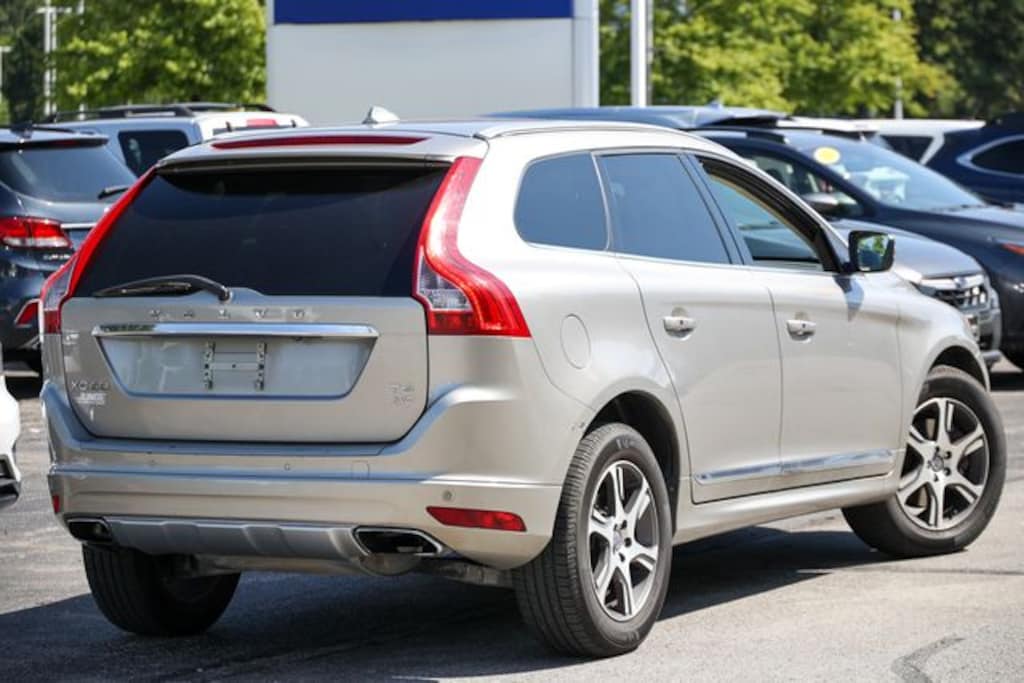 Used 2015 Volvo XC60 T6 Platinum SUV