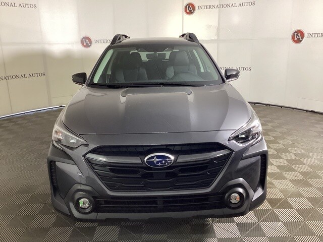 2025 Subaru Outback Touring XT photo 2