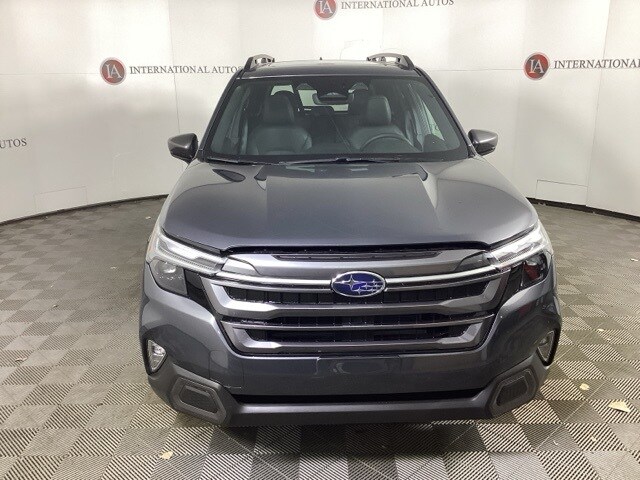 2025 Subaru Forester Limited photo 2