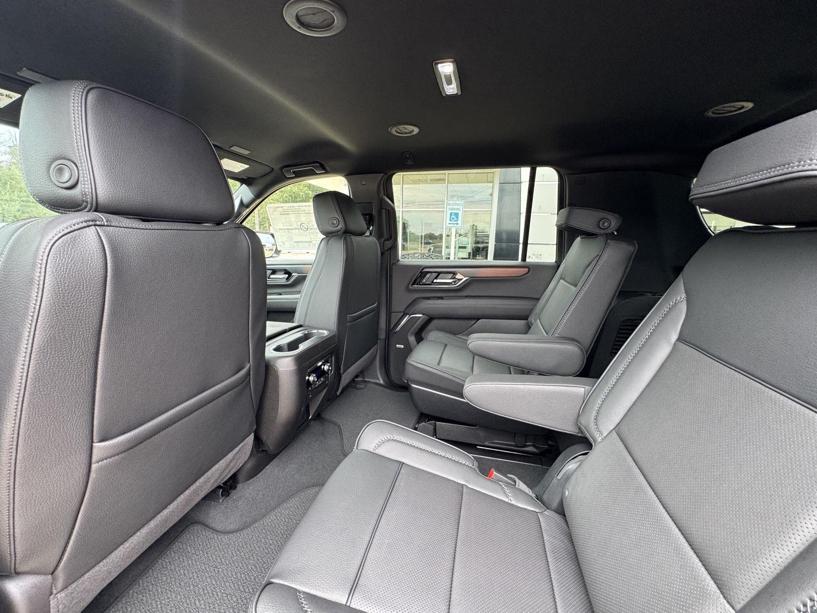 2026 GMC Yukon XL Denali - Photo 12