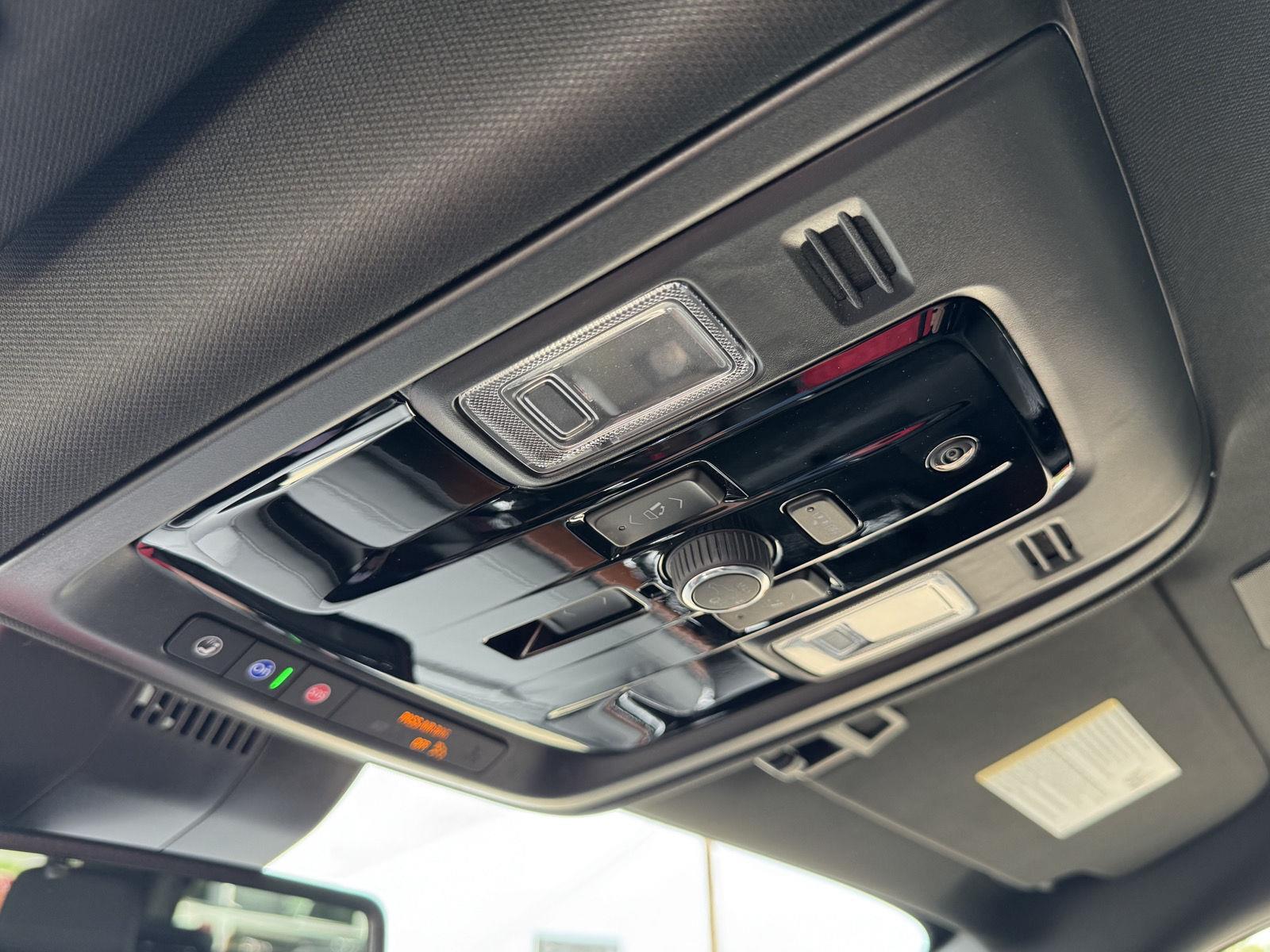 2026 GMC Yukon XL Denali - Photo 34