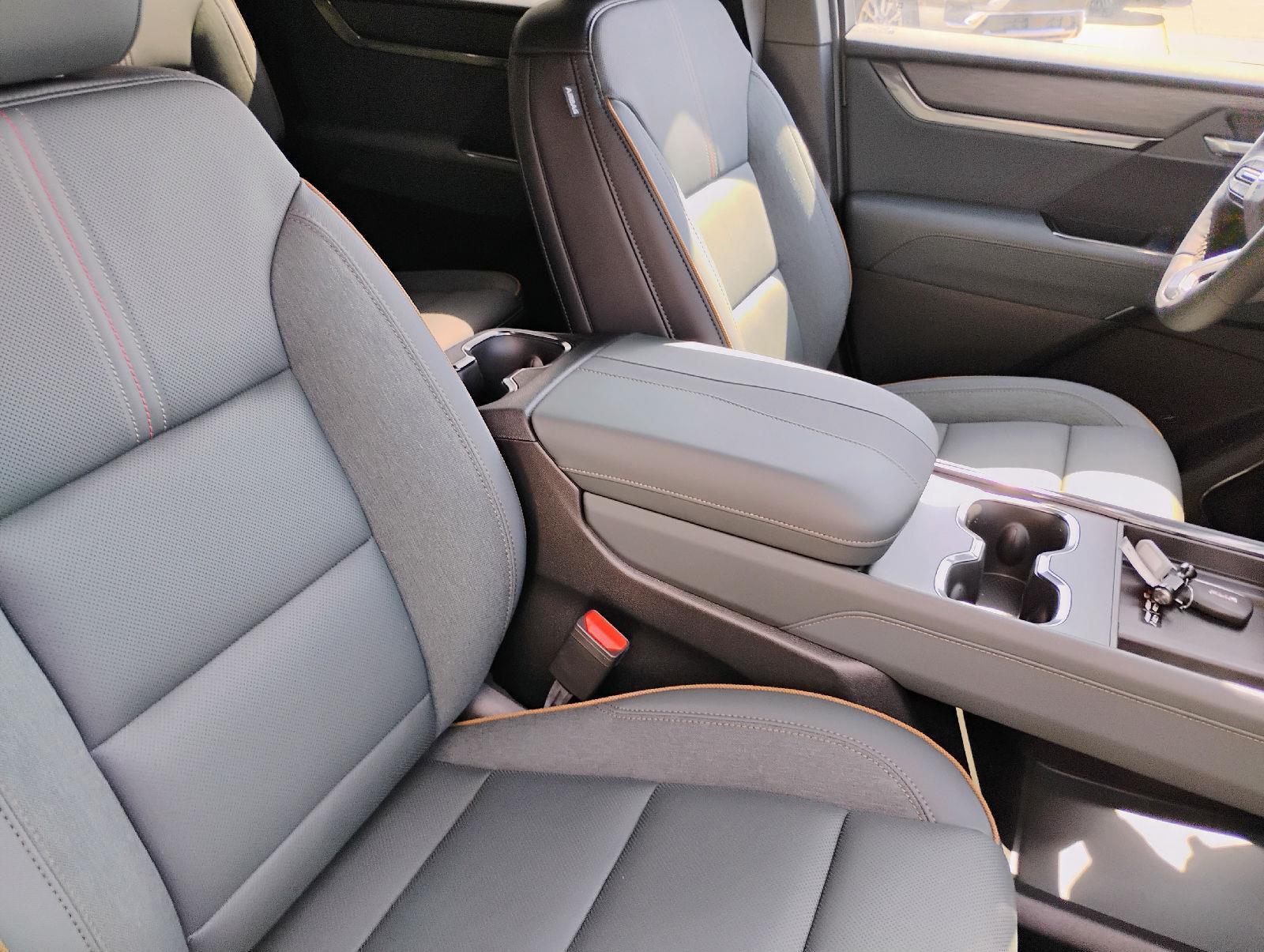 2026 GMC Acadia AT4 - Photo 16