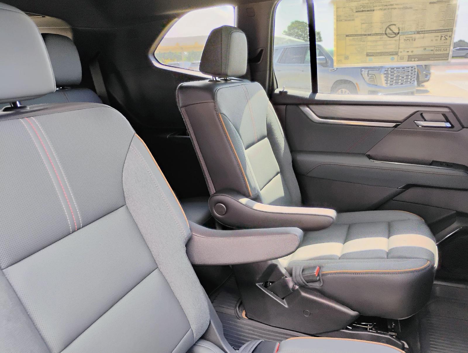 2026 GMC Acadia AT4 - Photo 14