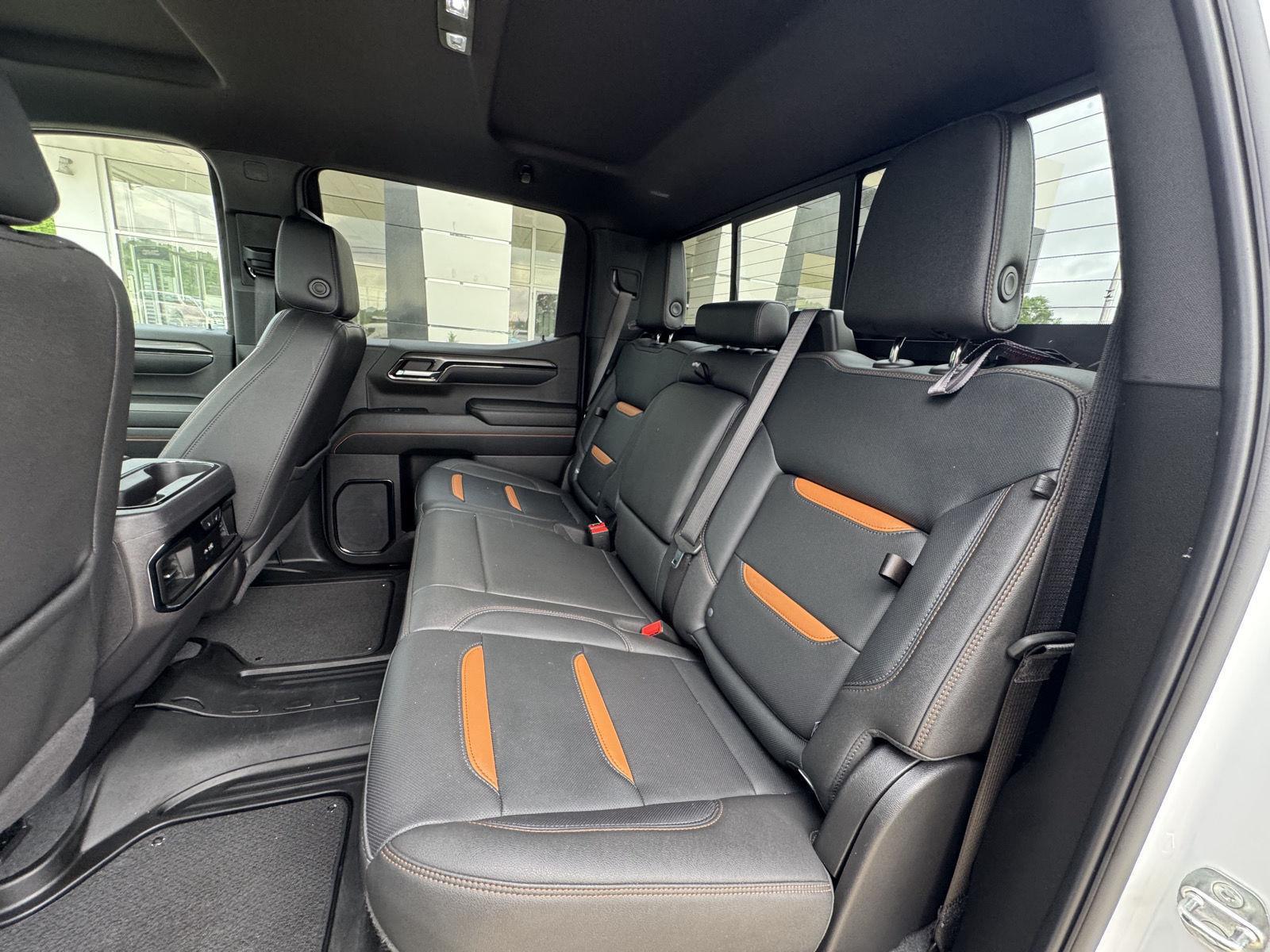 2024 GMC Sierra 1500 AT4 - Photo 7