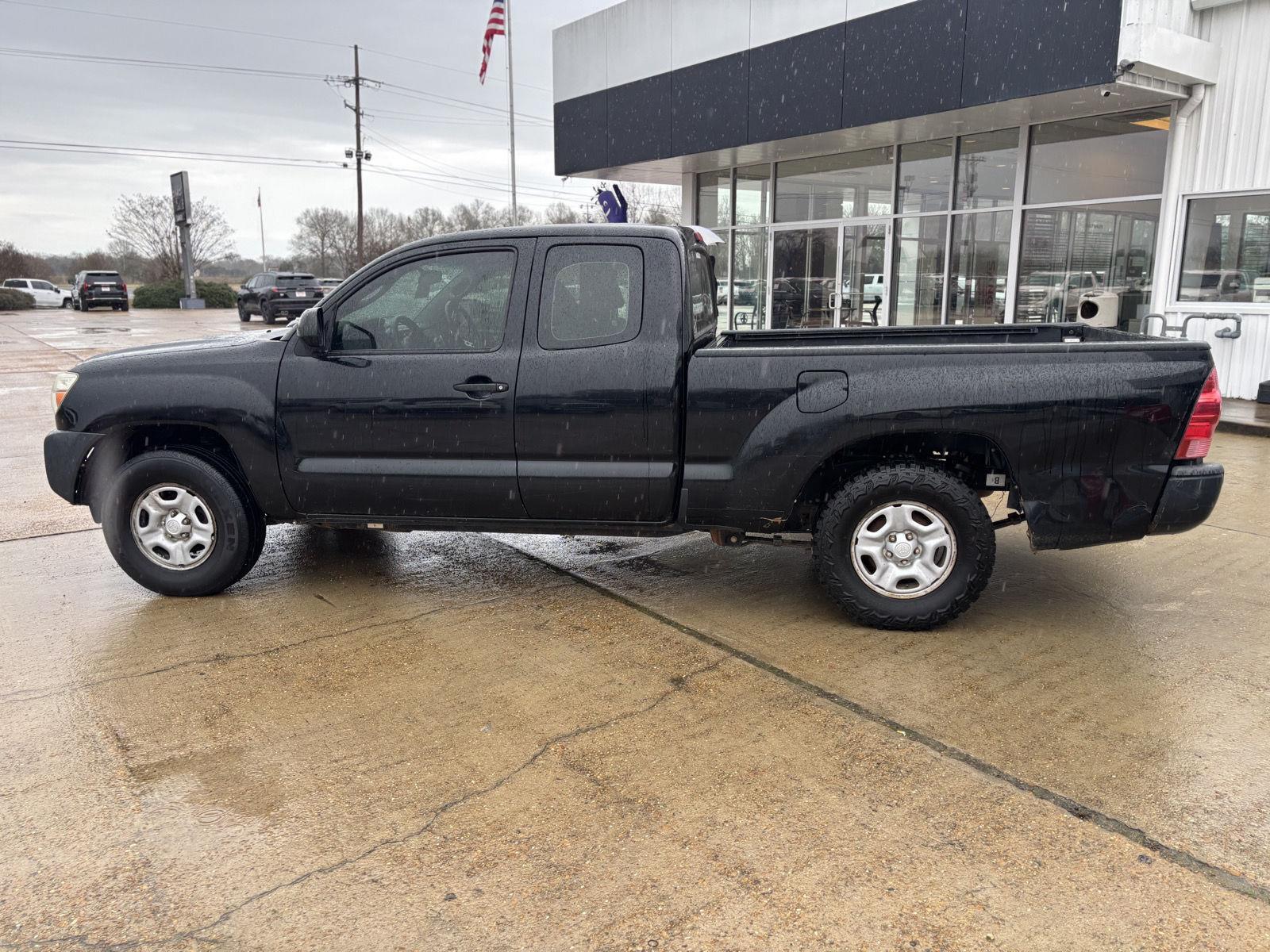 2015 Toyota Tacoma Base