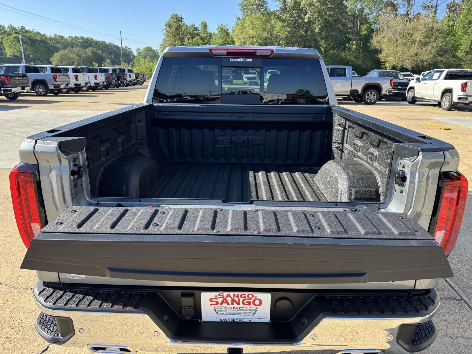 2026 GMC Sierra 1500 SLT - Photo 10