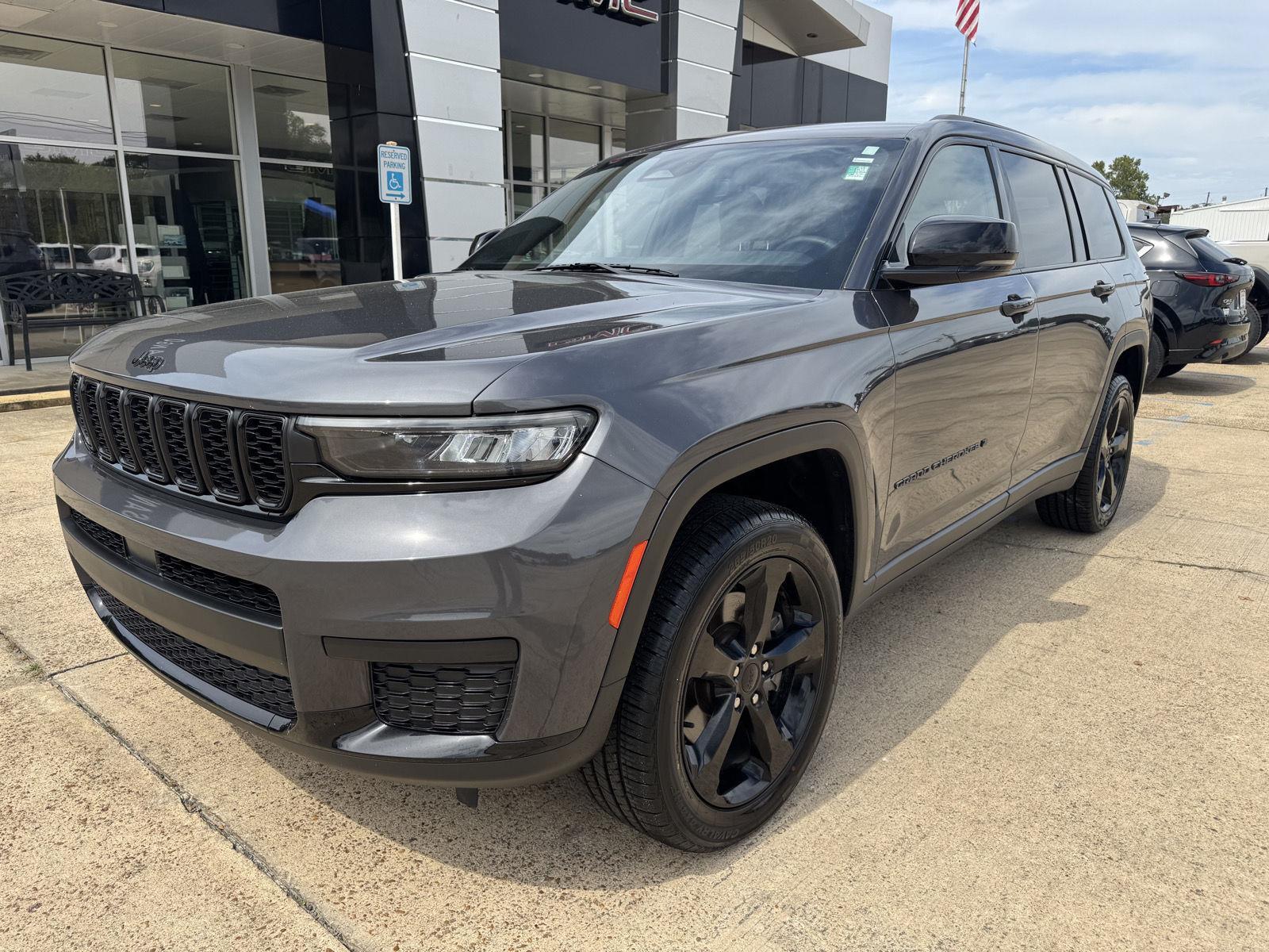 2023 Jeep Grand Cherokee L Altitude