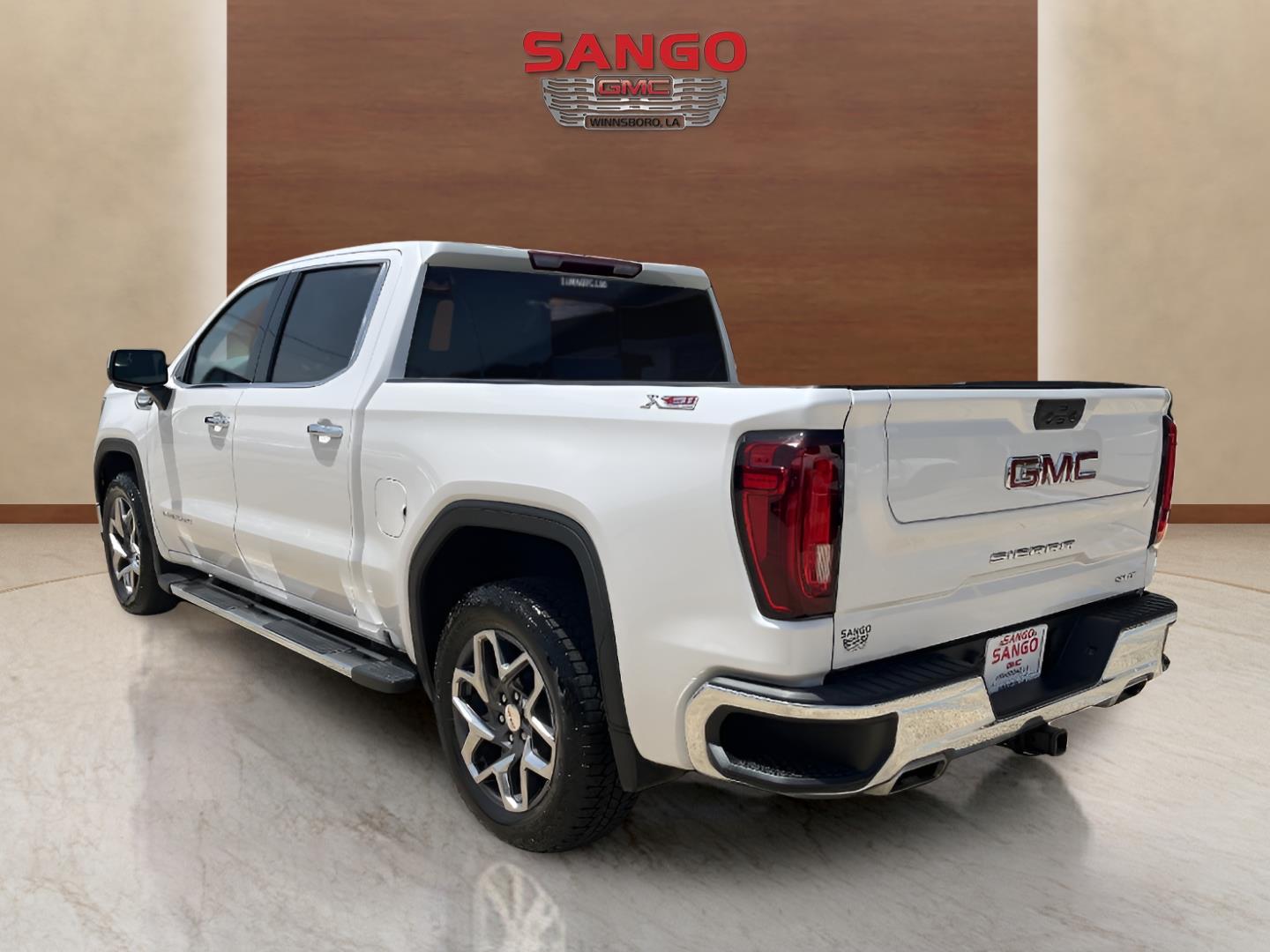 Used 2023 GMC Sierra 1500 SLT with VIN 3GTUUDED3PG183800 for sale in Winnsboro, LA