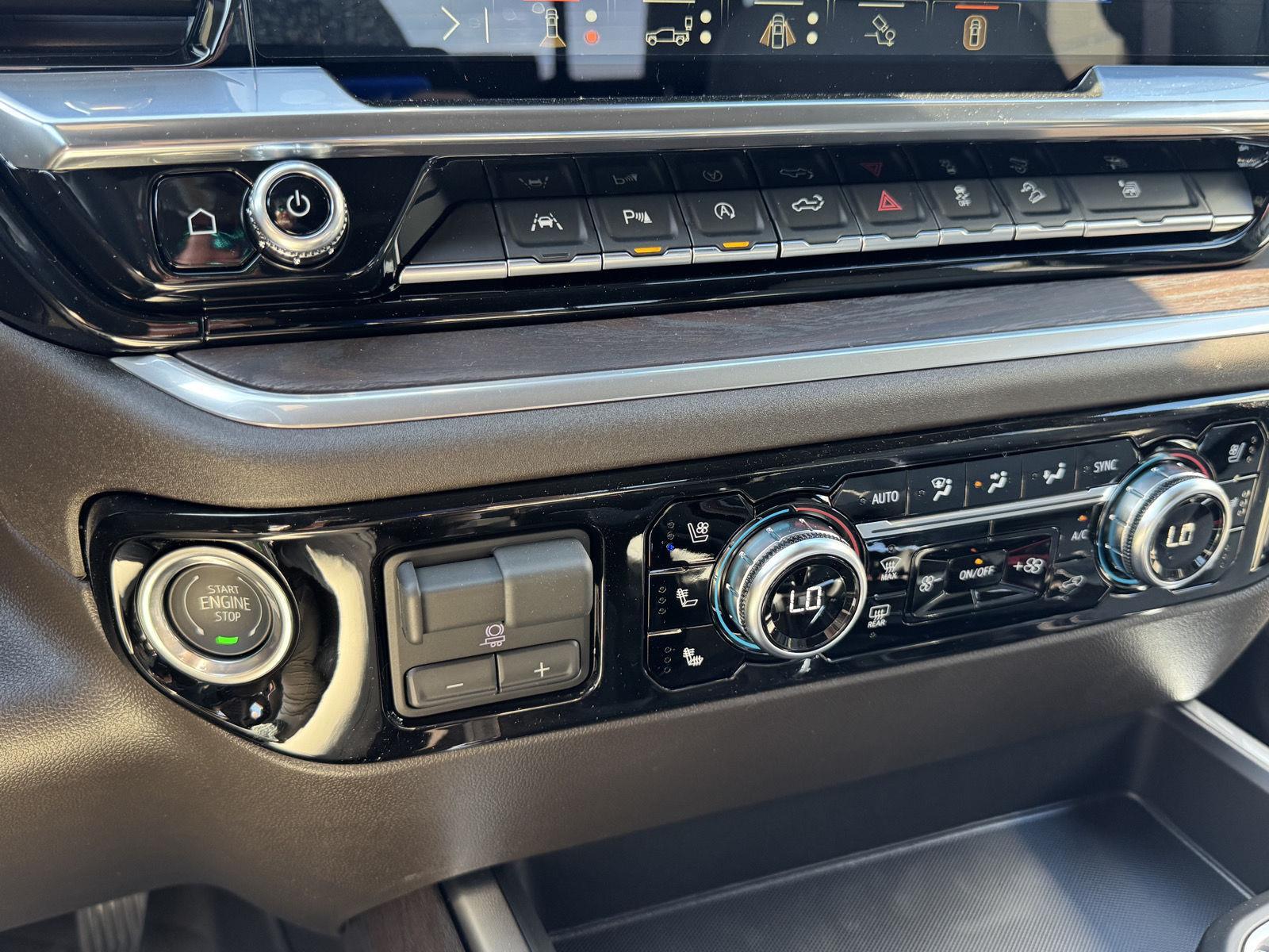 2026 GMC Sierra 1500 SLT - Photo 21