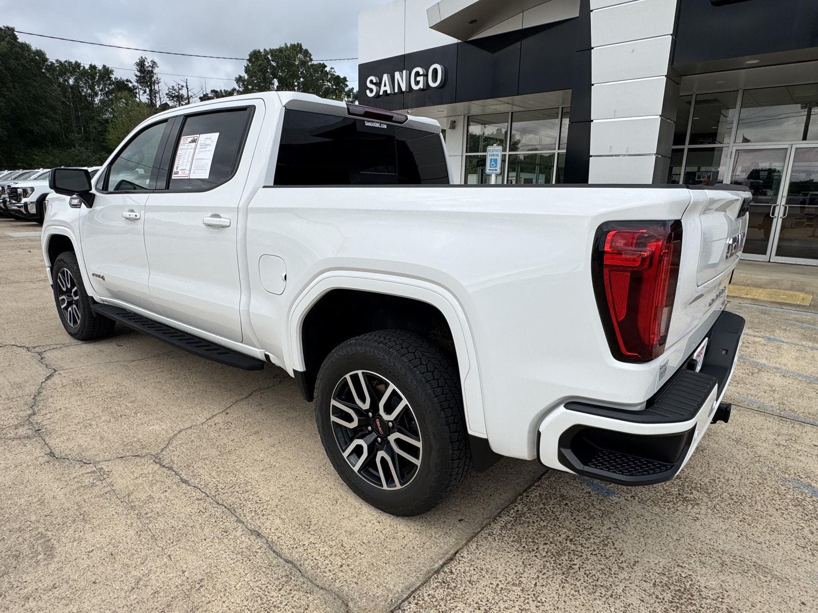 2024 GMC Sierra 1500 AT4 - Photo 8
