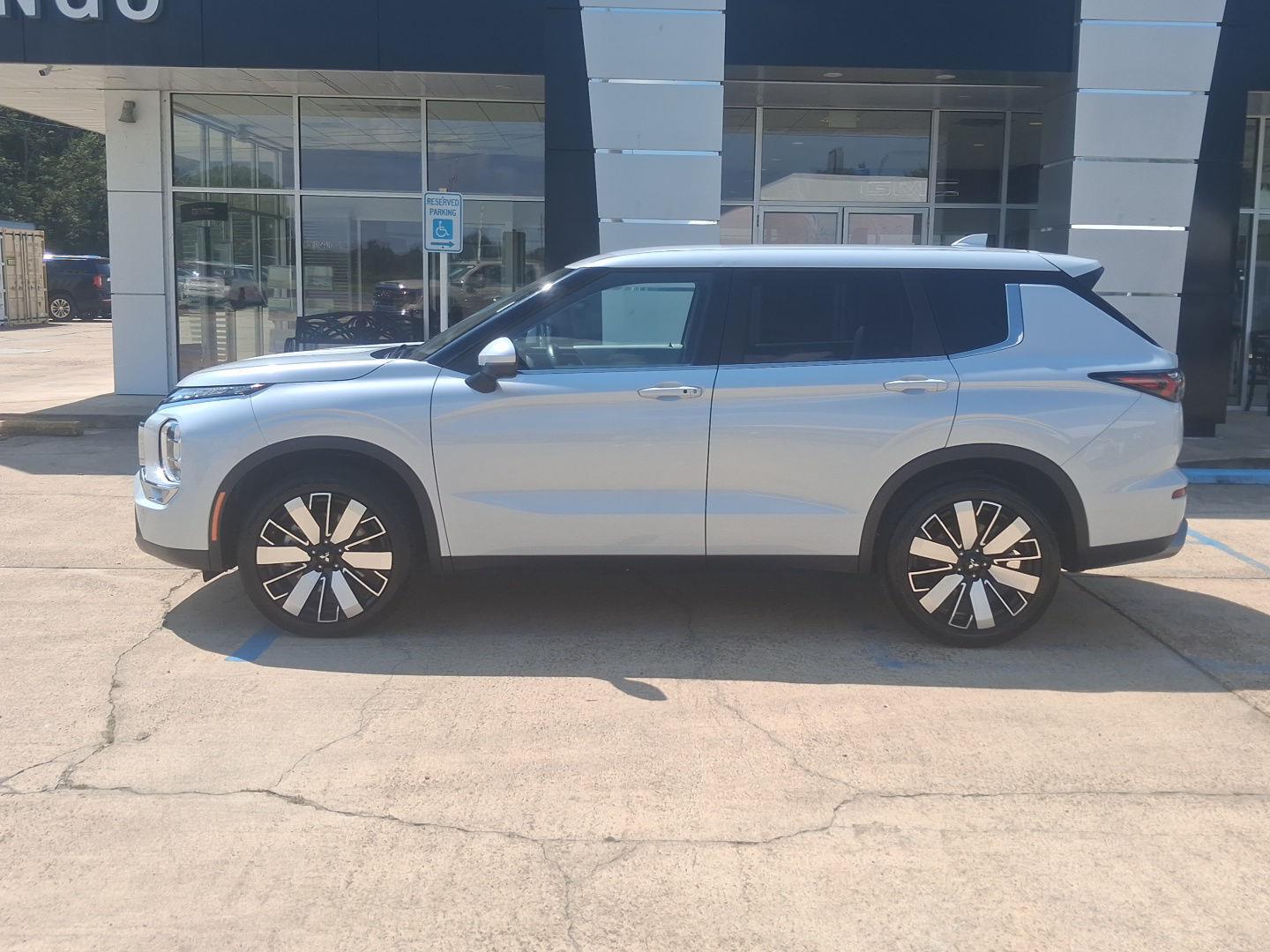 2025 Mitsubishi Outlander