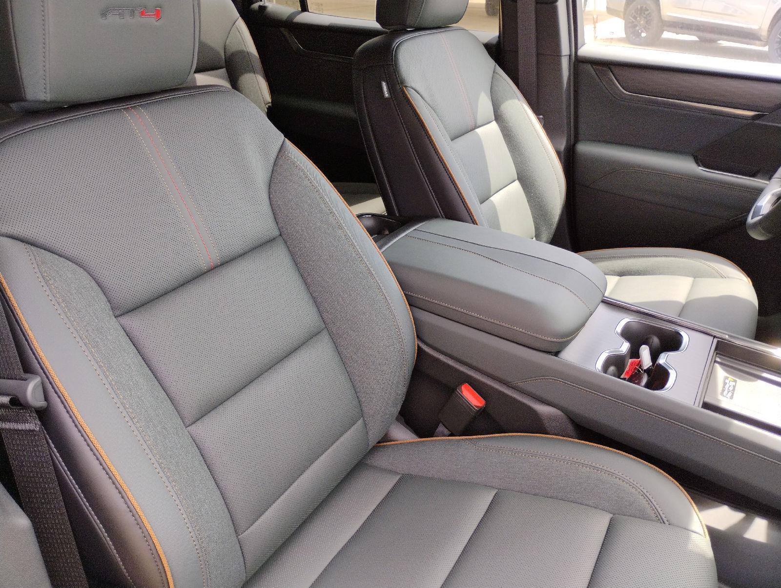 2026 GMC Acadia AT4 - Photo 21