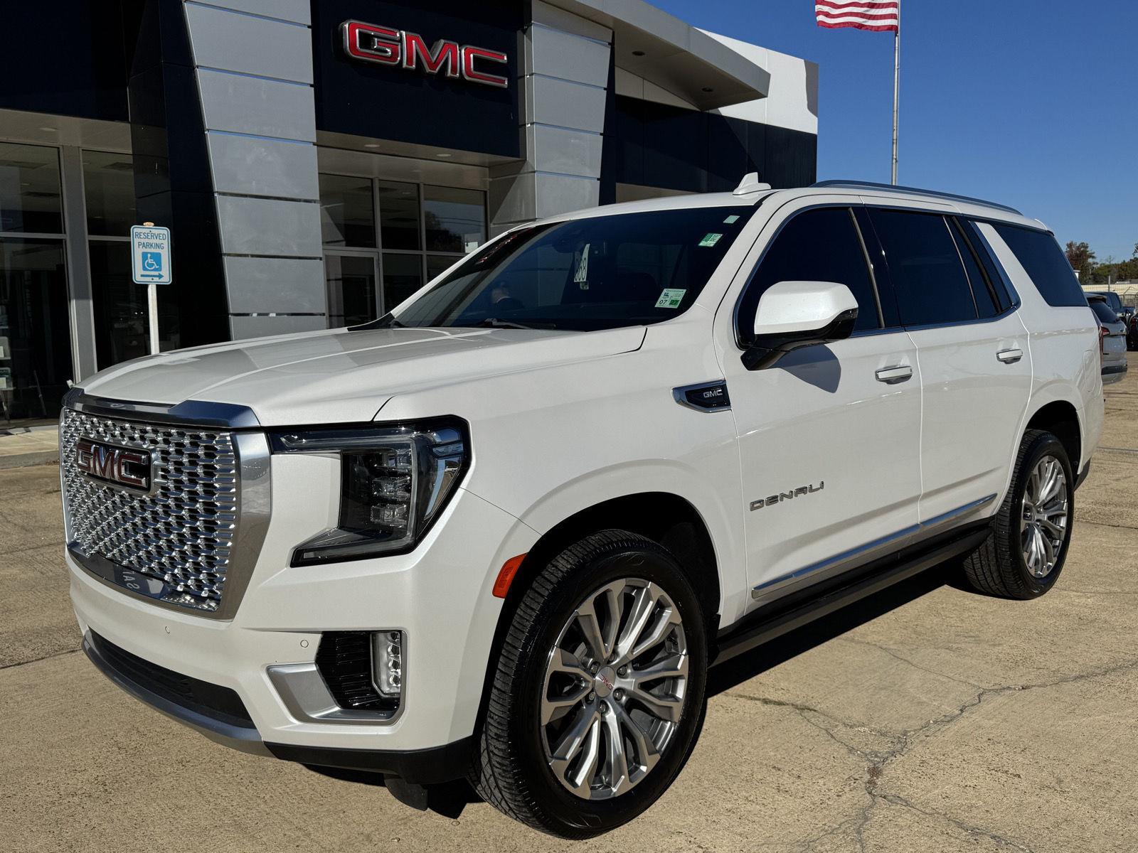 2022 GMC Yukon Denali's photo