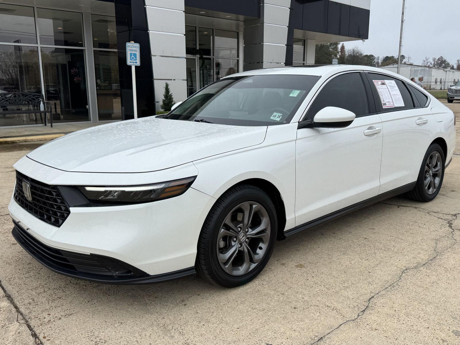 2024 Honda Accord EX's photo