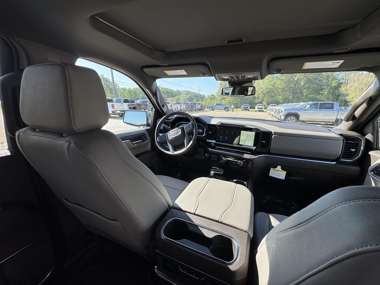 2026 GMC Sierra 1500 SLT - Photo 15