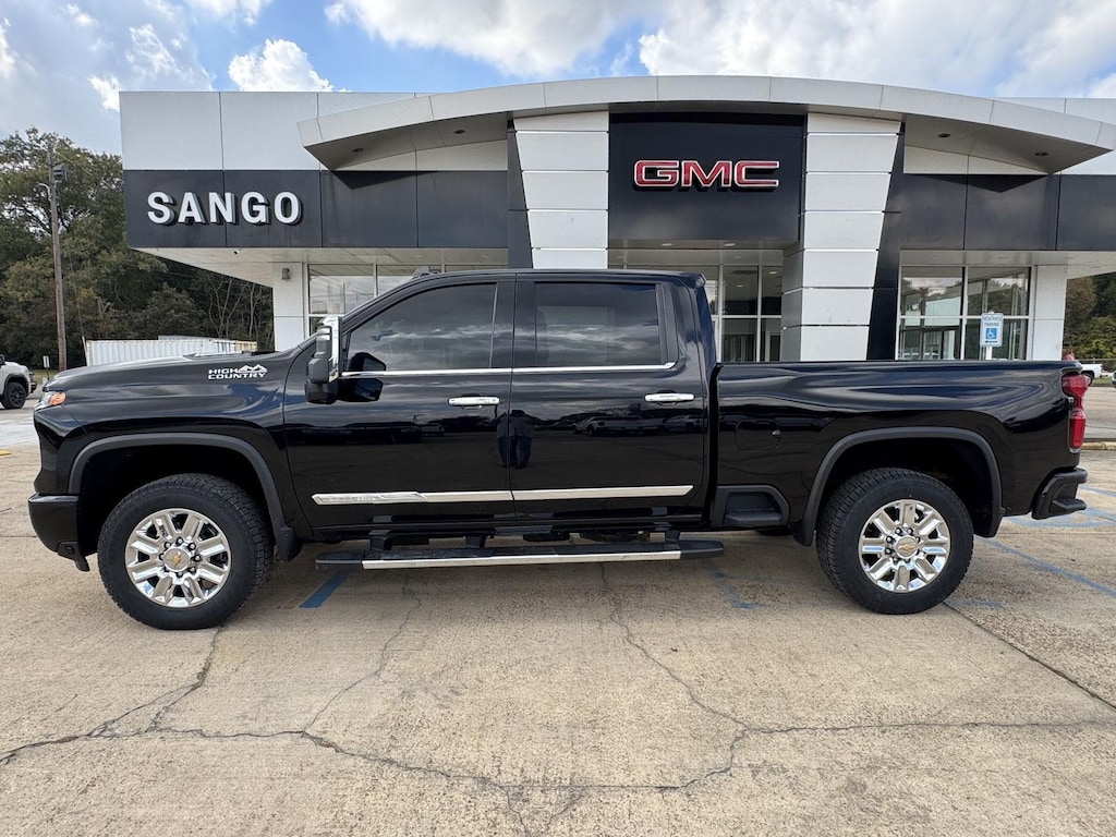 Used 2024 Chevrolet Silverado 2500 HD High Country Truck Crew Cab