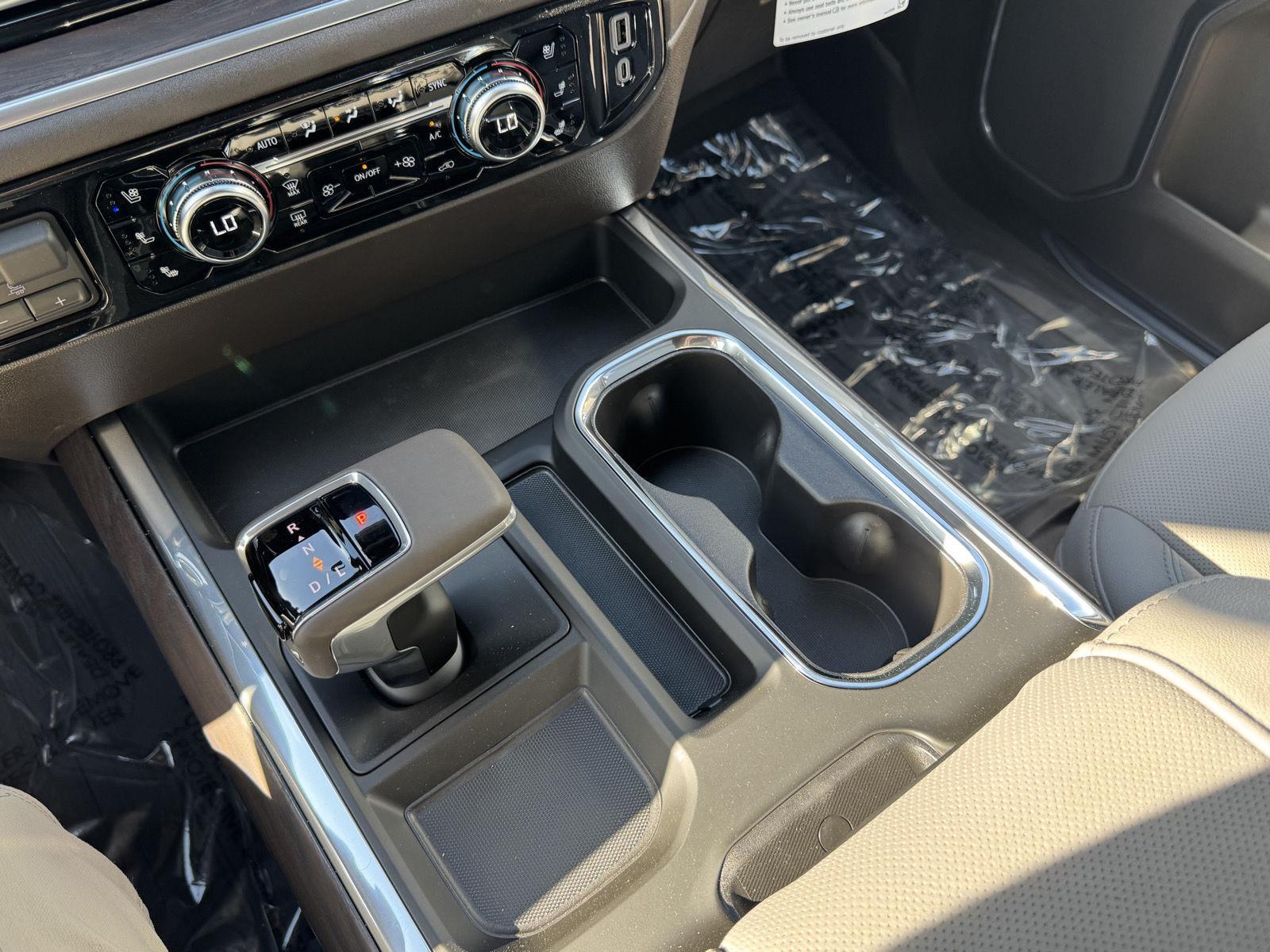 2026 GMC Sierra 1500 SLT - Photo 22