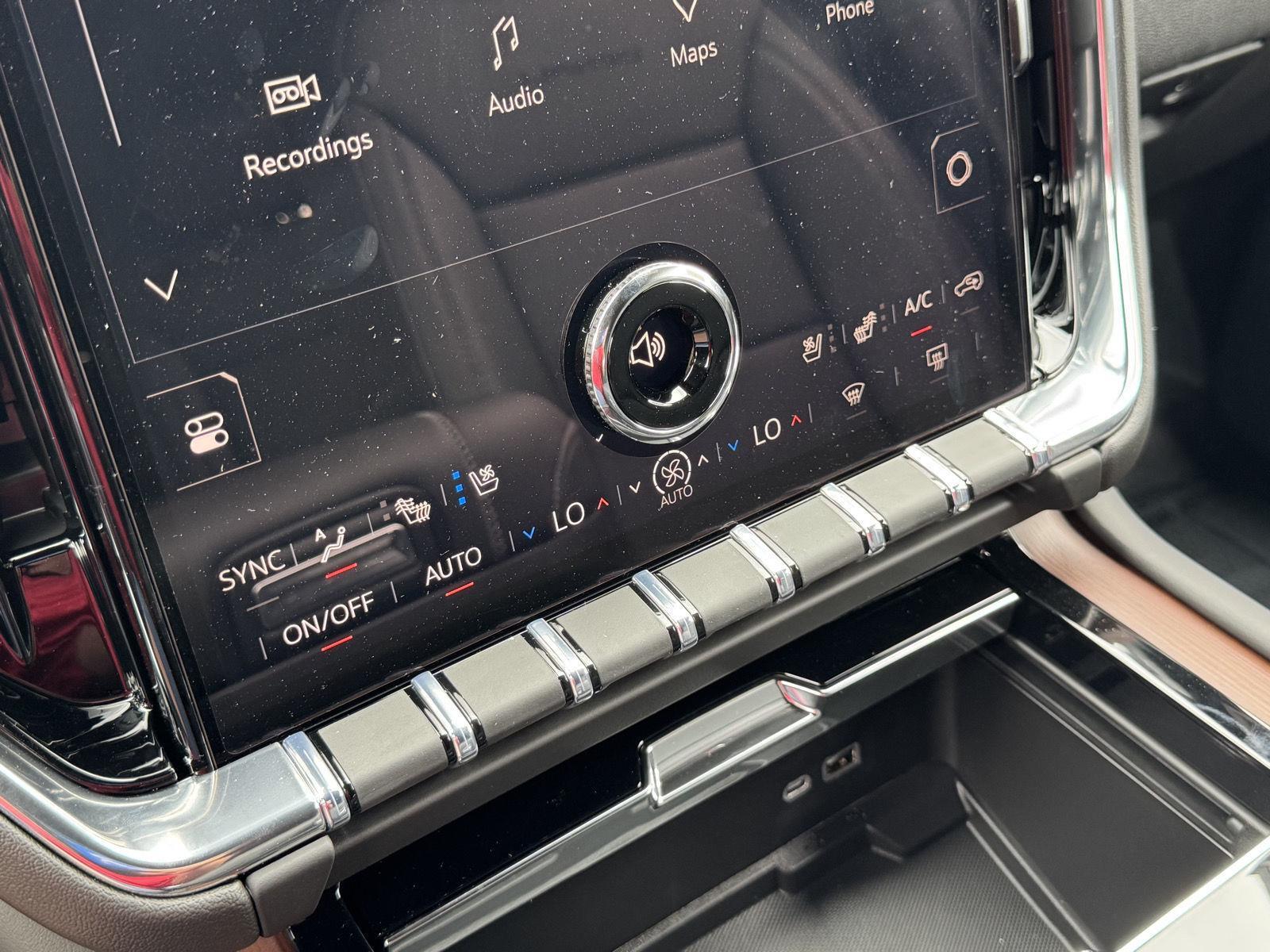 2026 GMC Yukon XL Denali - Photo 22