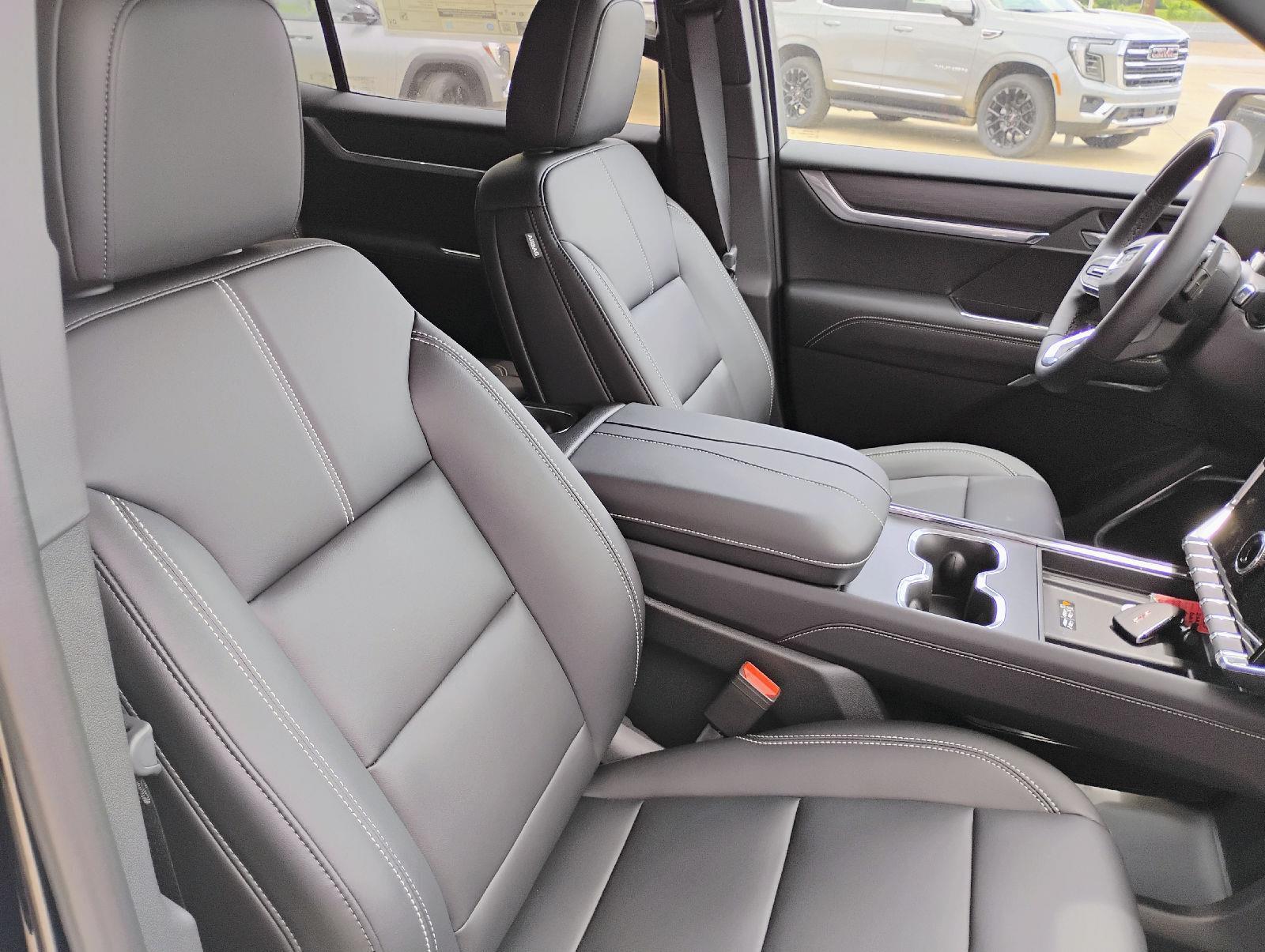 2026 GMC Acadia Elevation - Photo 23