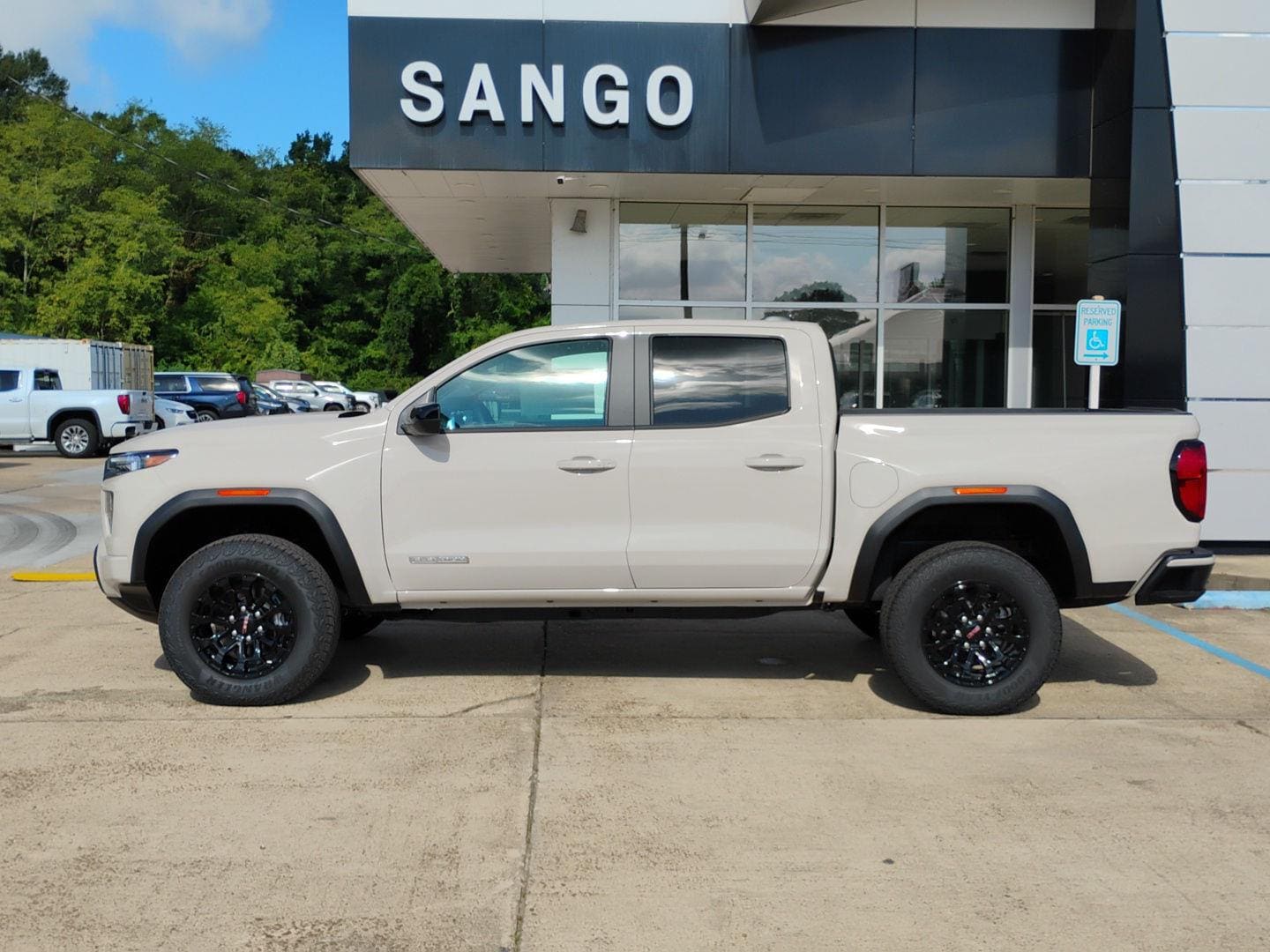 2026 GMC Canyon Elevation - Photo 2
