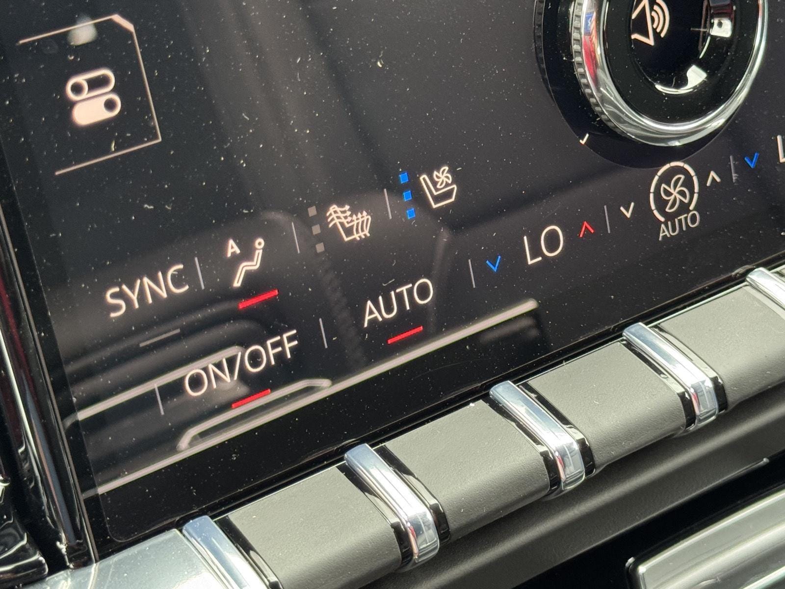 2026 GMC Yukon XL Denali - Photo 31