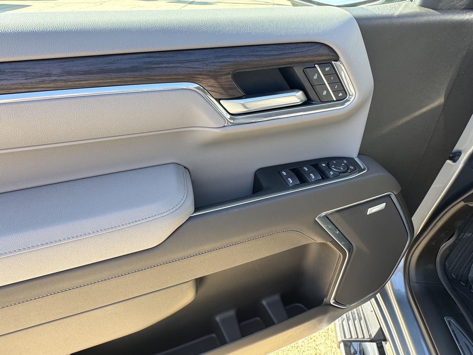 2026 GMC Sierra 1500 SLT - Photo 20