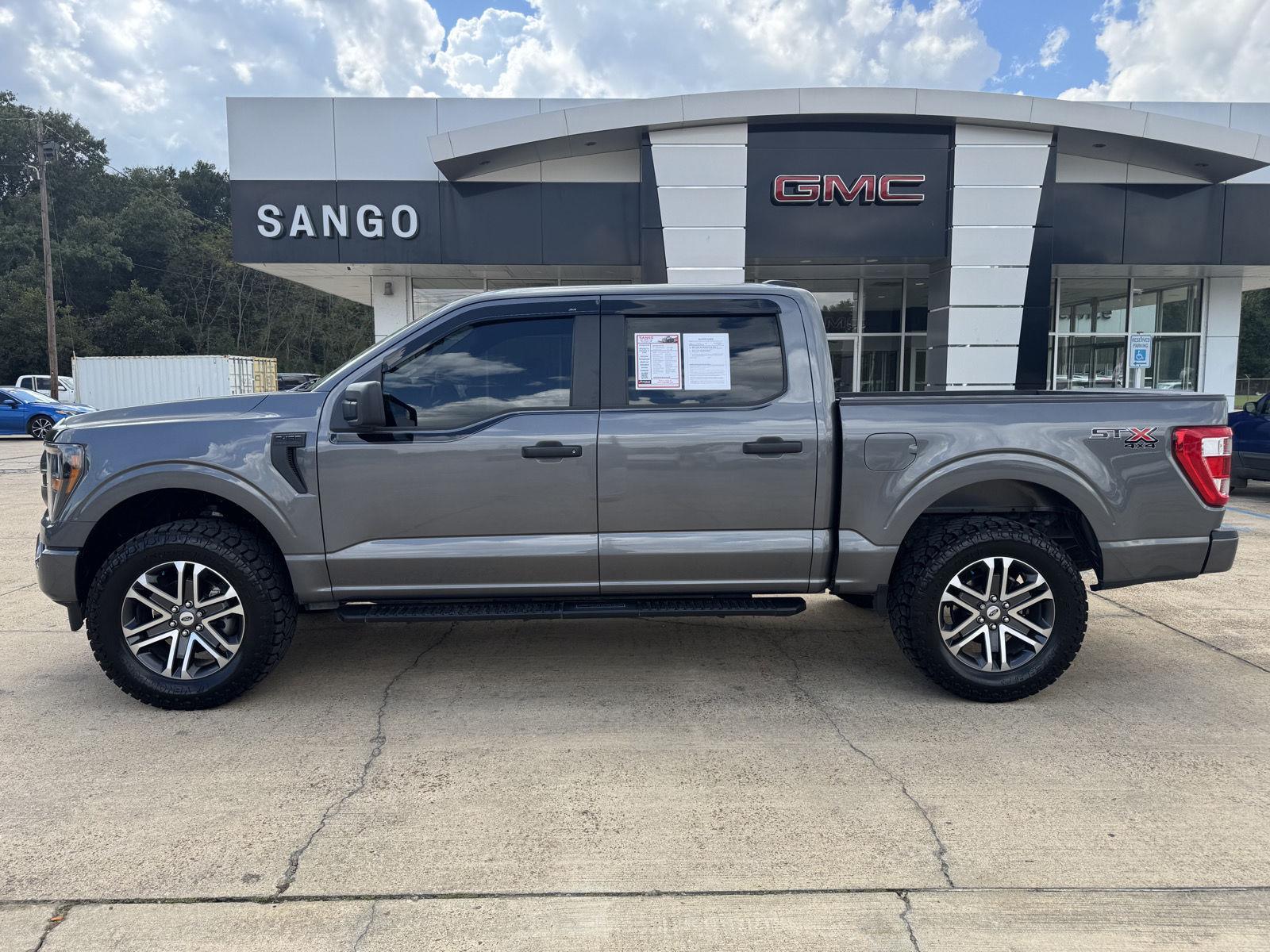 2023 Ford F-150 XL photo 2