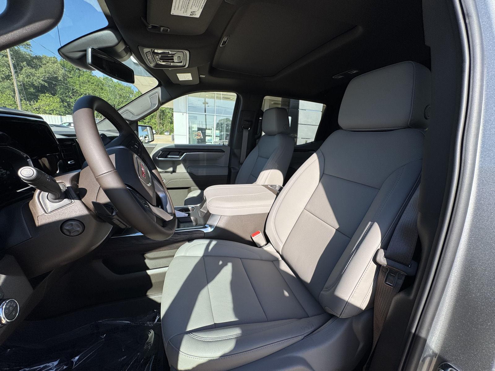 2026 GMC Sierra 1500 SLT - Photo 5