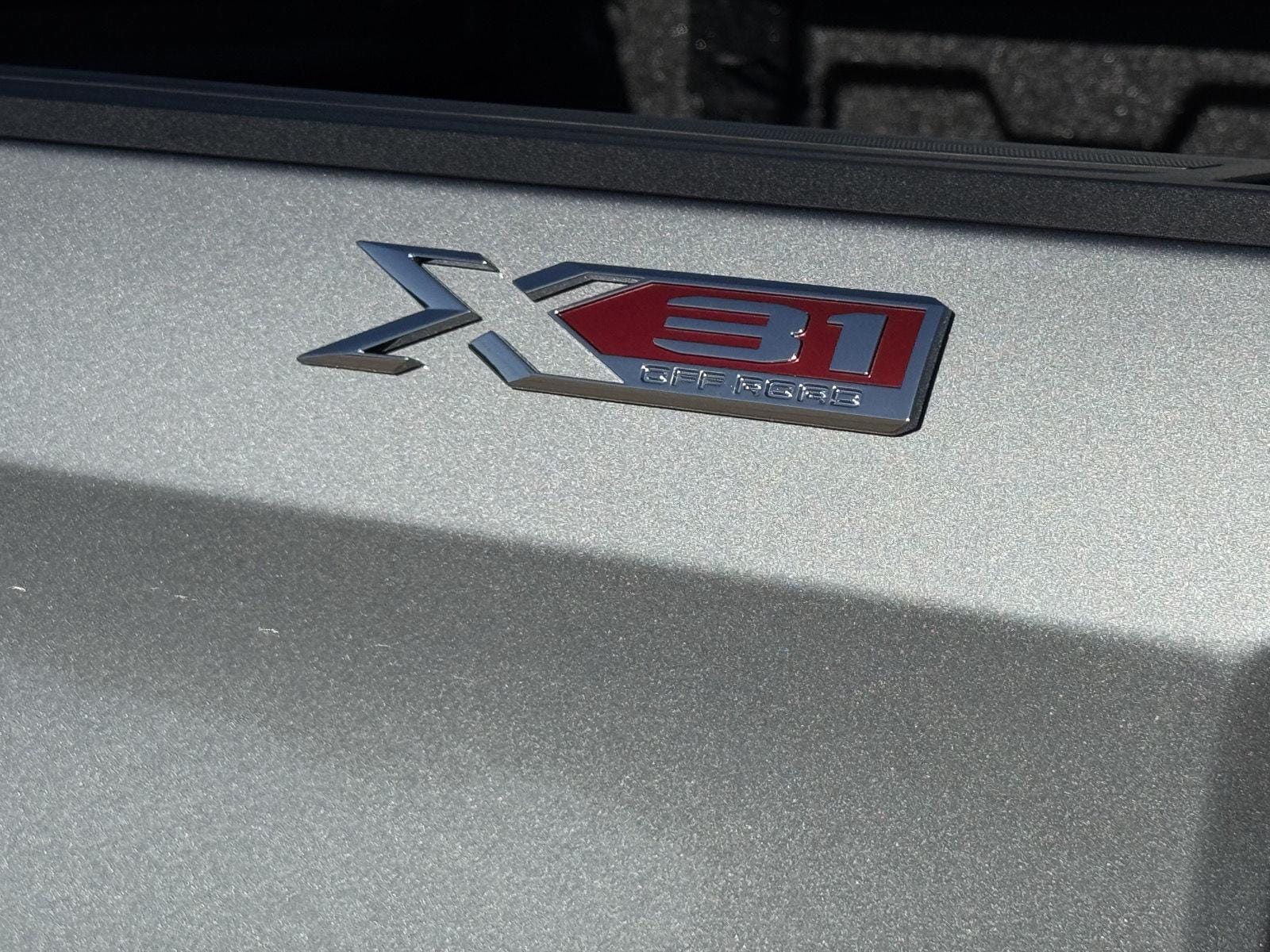2026 GMC Sierra 1500 SLT - Photo 8