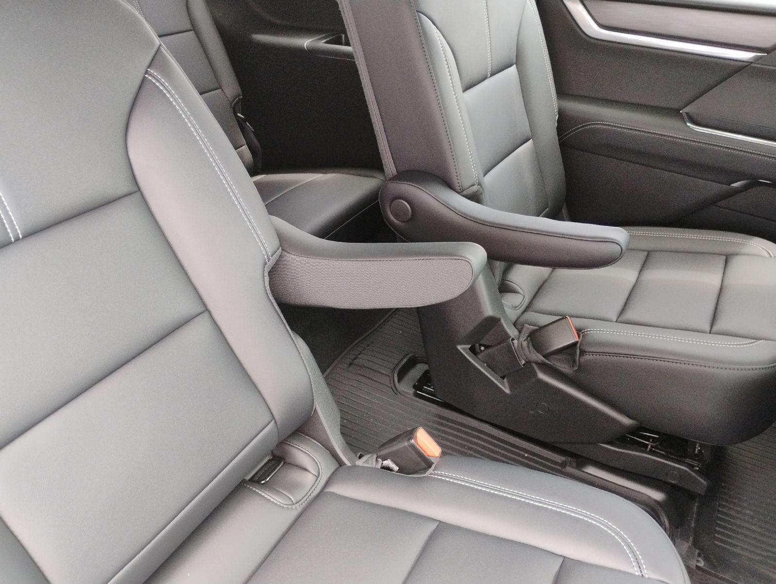 2026 GMC Acadia Elevation - Photo 20