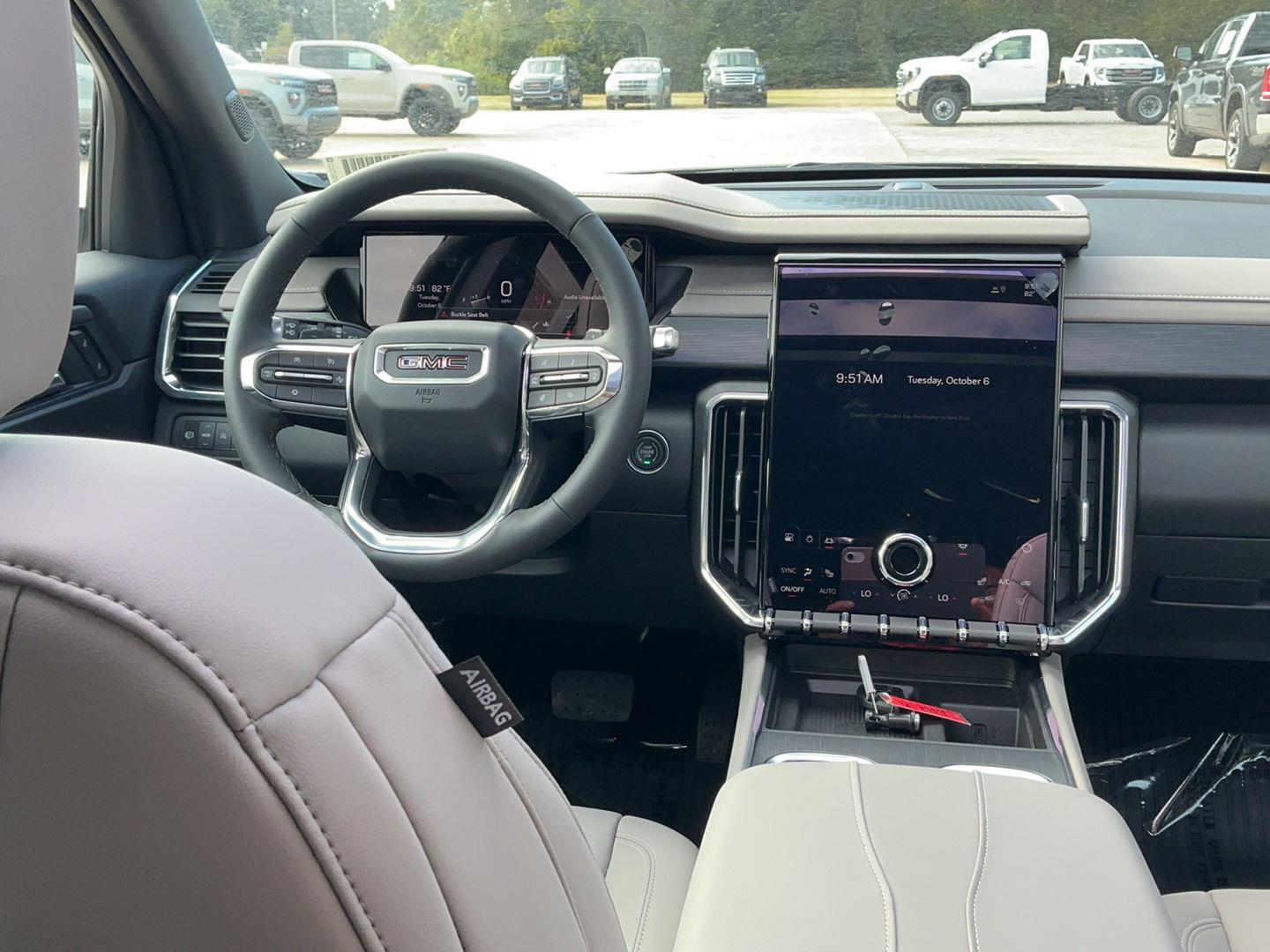 2027 GMC Acadia Elevation - Photo 10