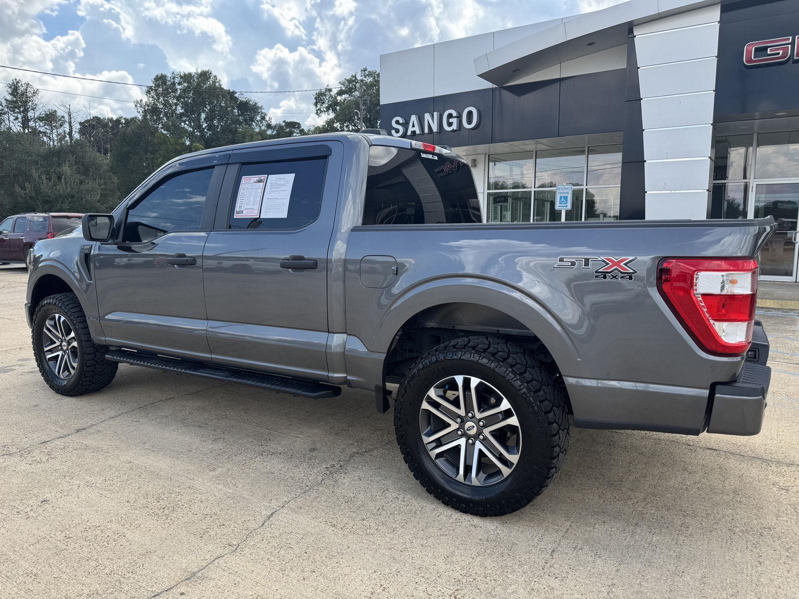 2023 Ford F-150 XL photo 3